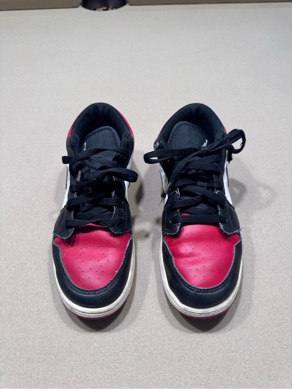 Air Jordan 1 Low Bred Toe - Picture 4 of 7